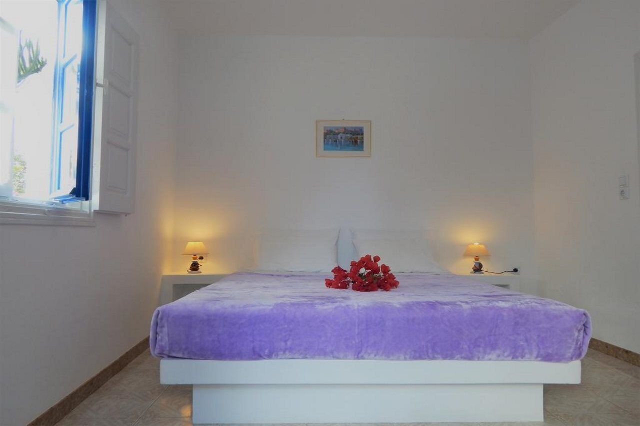 Evgenia Rooms And Apartments Folégandros Extérieur photo